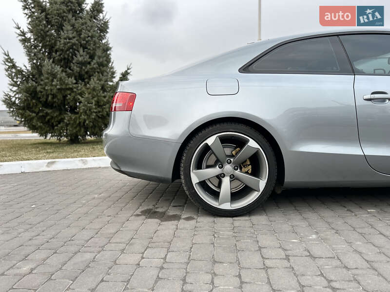 Купе Audi A5 2011 в Ровно
