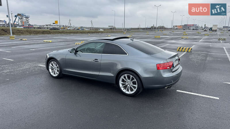 Купе Audi A5 2012 в Львове