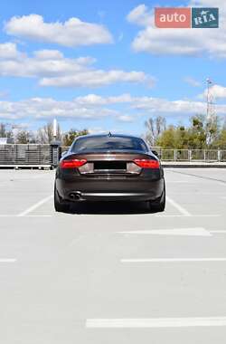 Купе Audi A5 2010 в 