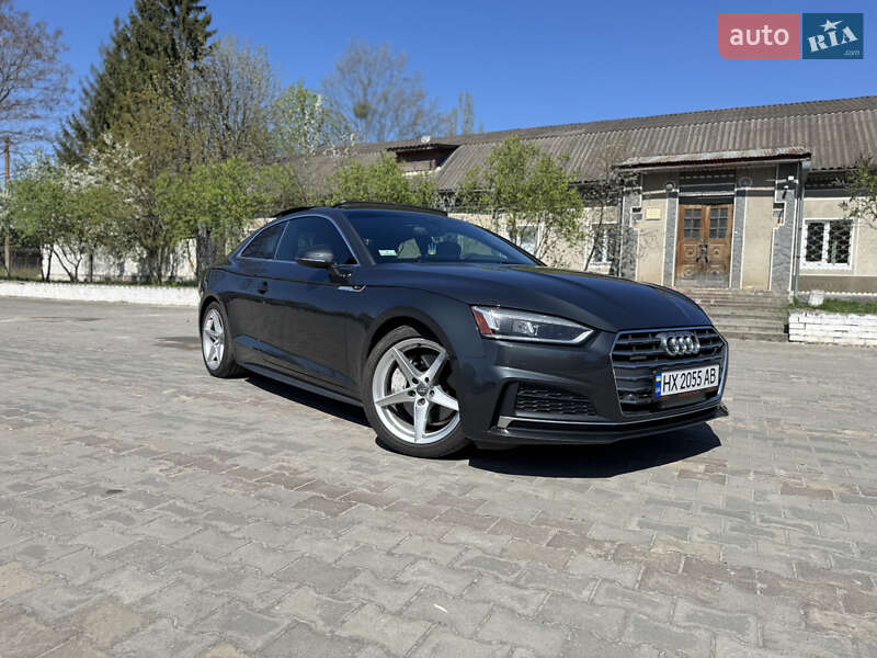 Купе Audi A5 2017 в Нетешине