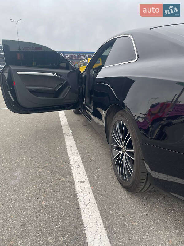 Купе Audi A5 2009 в Киеве