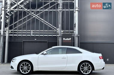 Купе Audi A5 2011 в 