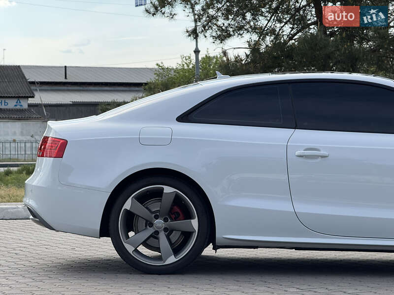 Купе Audi A5 2015 в Киеве