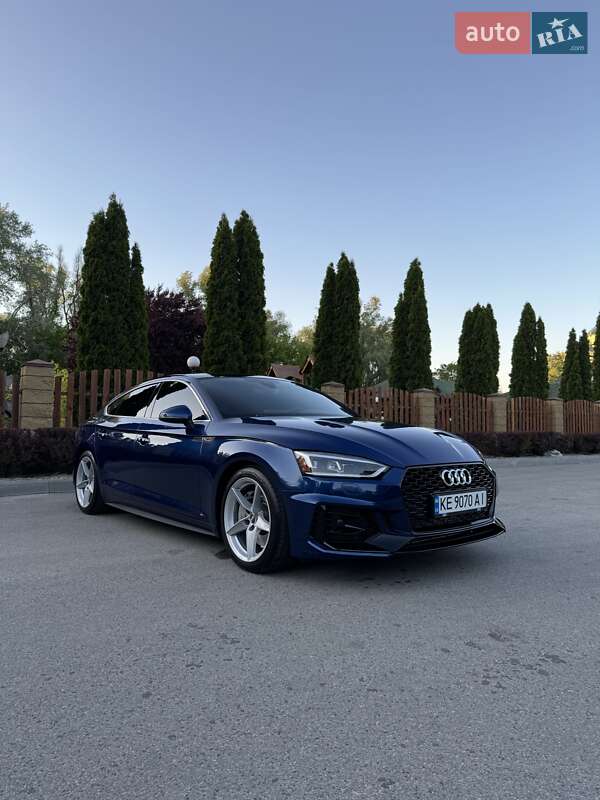 Ліфтбек Audi A5 2018 в 
