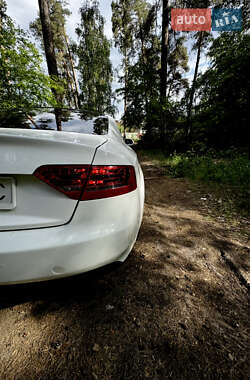 Купе Audi A5 2010 в 