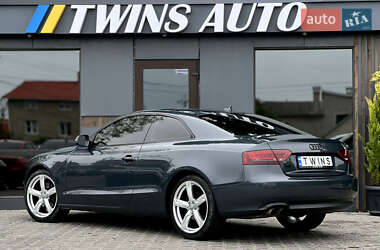 Купе Audi A5 2010 в 