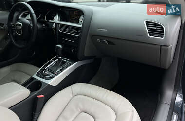Купе Audi A5 2010 в 
