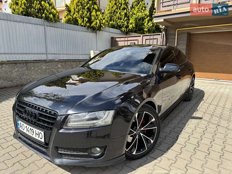 Купе Audi A5 2009 в 