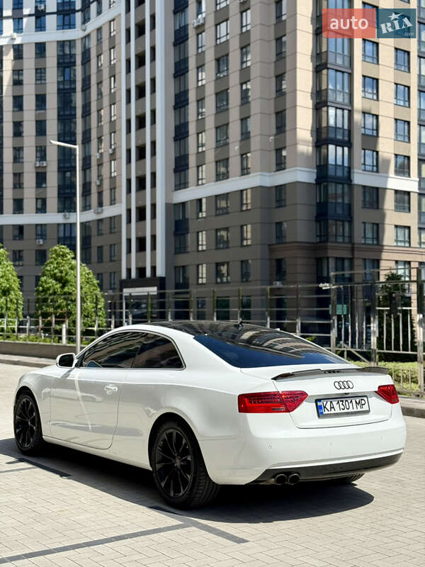 Купе Audi A5 2012 в Киеве