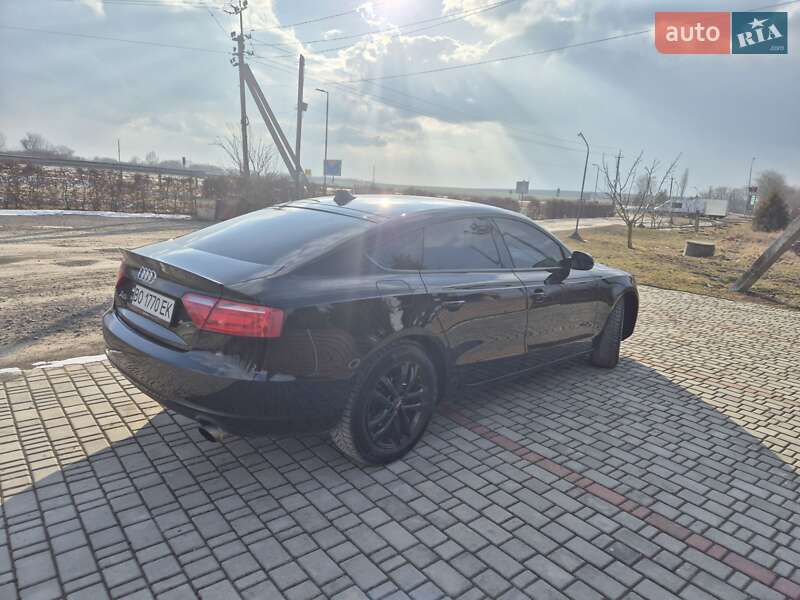 Купе Audi A5 2011 в Бучаче