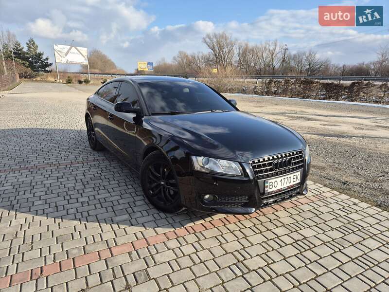 Купе Audi A5 2011 в Бучаче