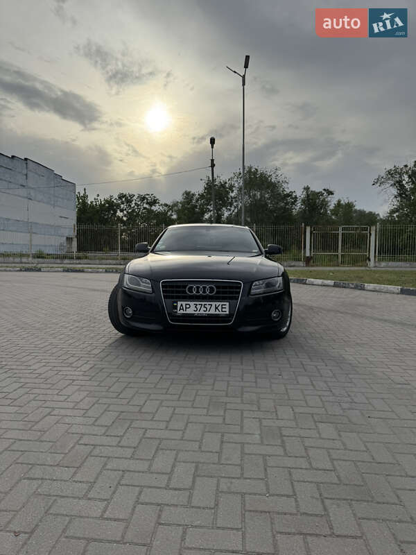 Купе Audi A5 2010 в 