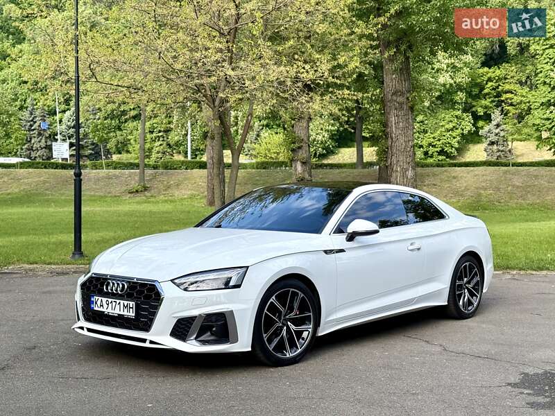 Купе Audi A5 2023 в Киеве