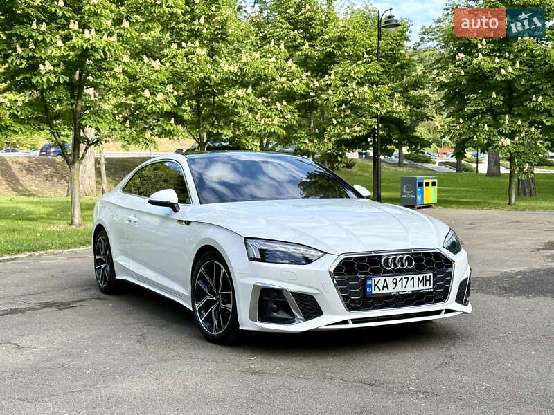 Купе Audi A5 2023 в Киеве