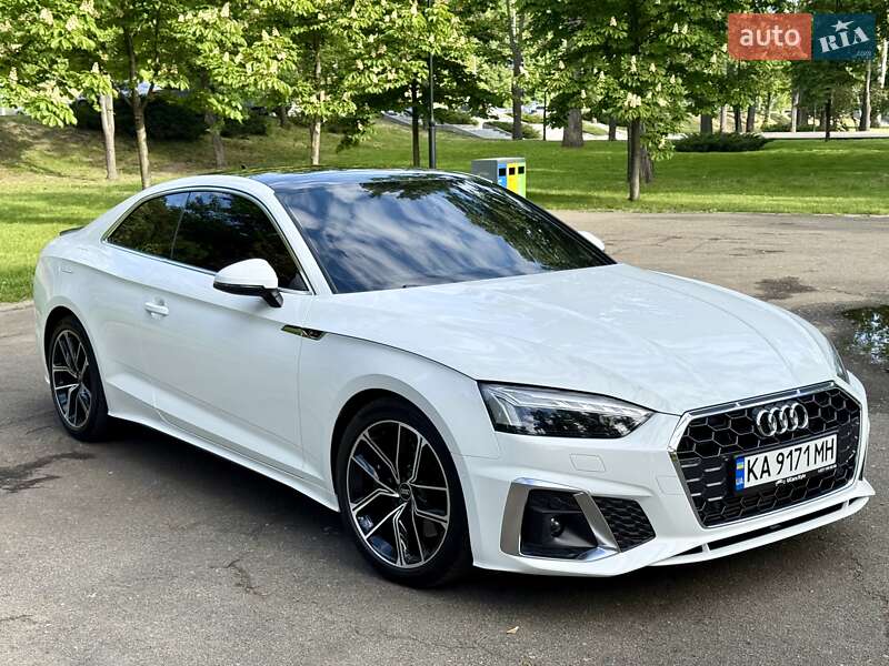 Купе Audi A5 2023 в Киеве