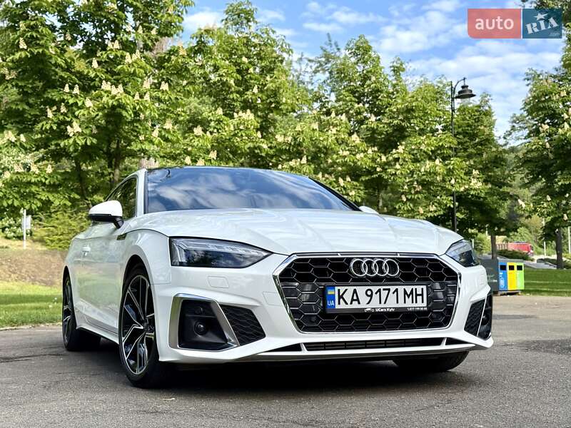 Купе Audi A5 2023 в Киеве