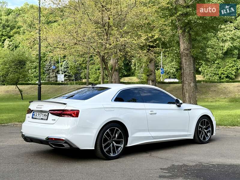 Купе Audi A5 2023 в Киеве