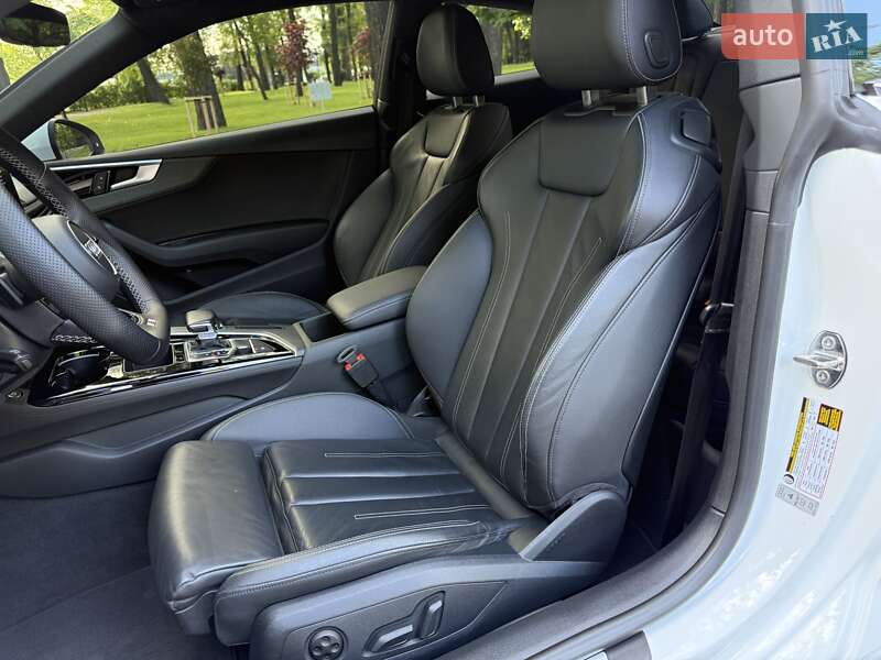 Купе Audi A5 2023 в Киеве