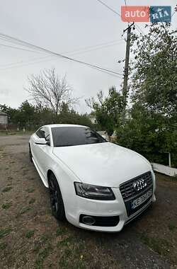 Купе Audi A5 2010 в 