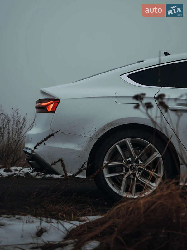 Лифтбек Audi A5 2022 в Кременчуге