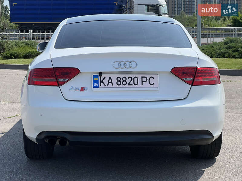 Купе Audi A5 2010 в Киеве