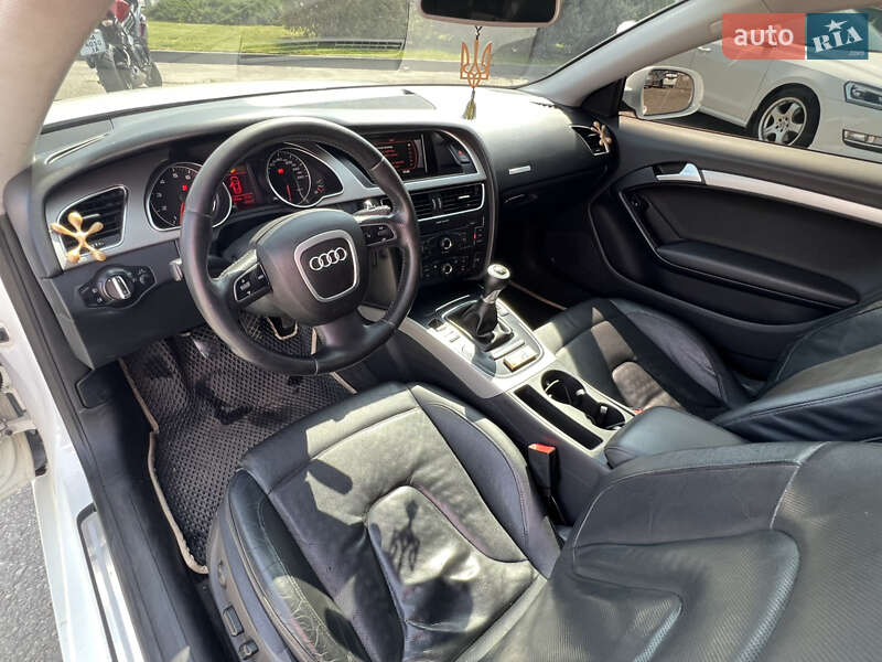 Купе Audi A5 2010 в Киеве