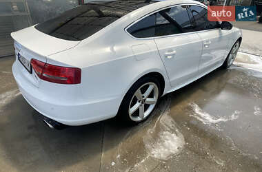 Купе Audi A5 2010 в 