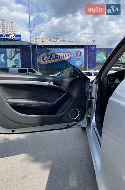 Купе Audi A5 2010 в 