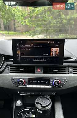 Ліфтбек Audi A5 2022 в 