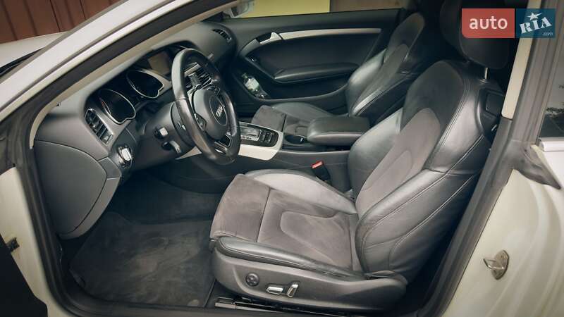 Купе Audi A5 2011 в Киеве