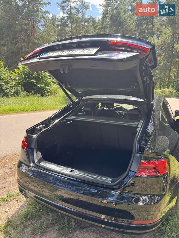 Купе Audi A5 2017 в Киеве