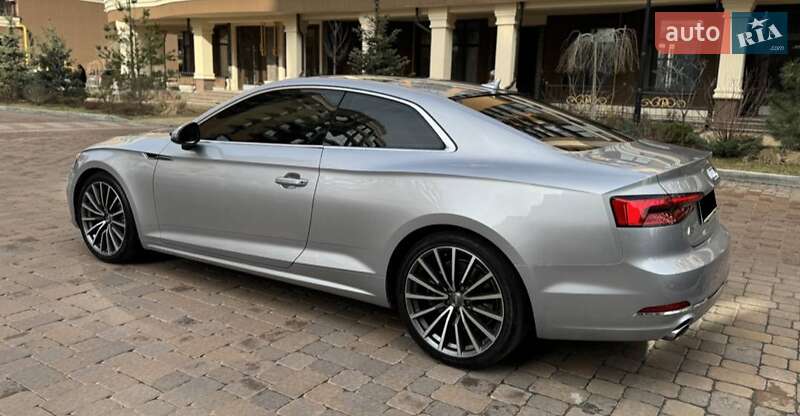 Купе Audi A5 2017 в Киеве
