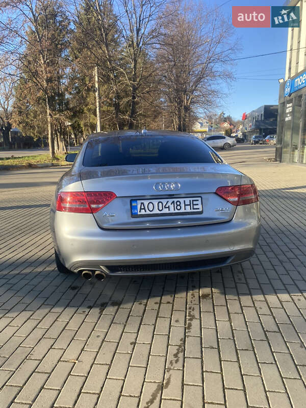 Купе Audi A5 2010 в Ужгороде