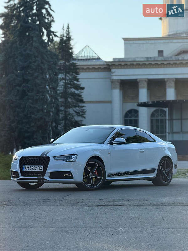 Купе Audi A5 2015 в 
