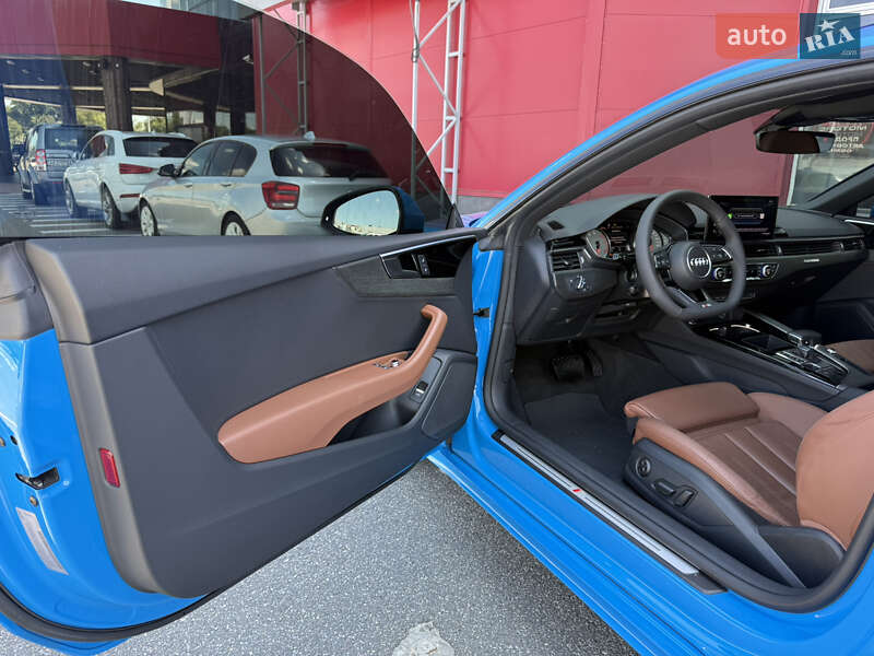 Купе Audi A5 2022 в Киеве