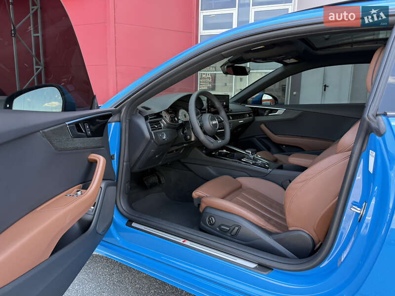 Купе Audi A5 2022 в Киеве