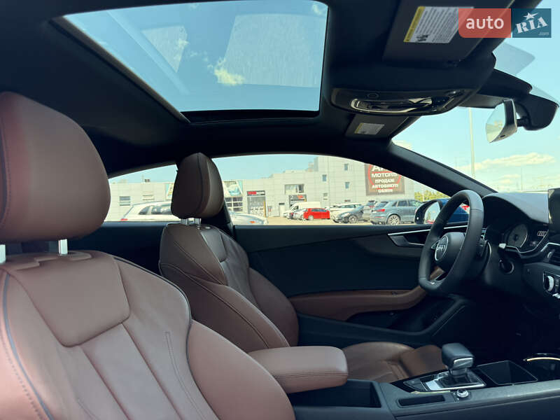 Купе Audi A5 2022 в Киеве