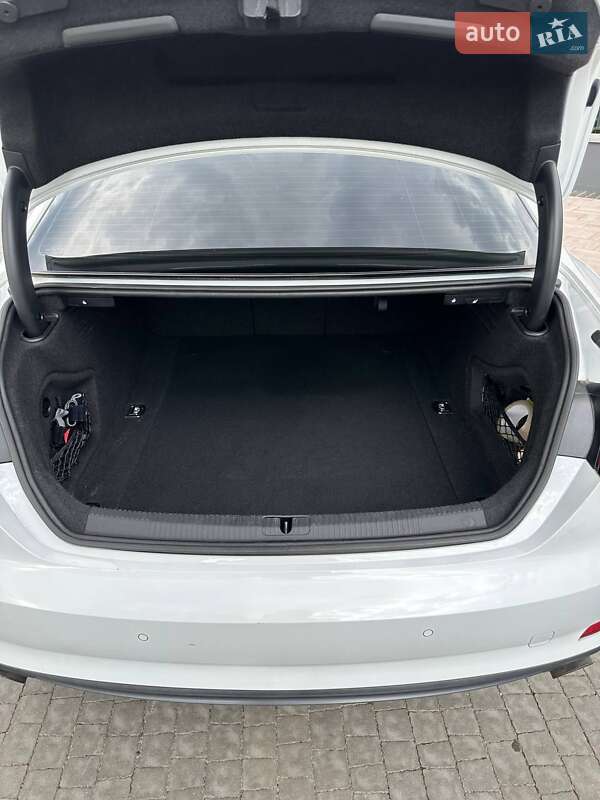 Купе Audi A5 2017 в Киеве