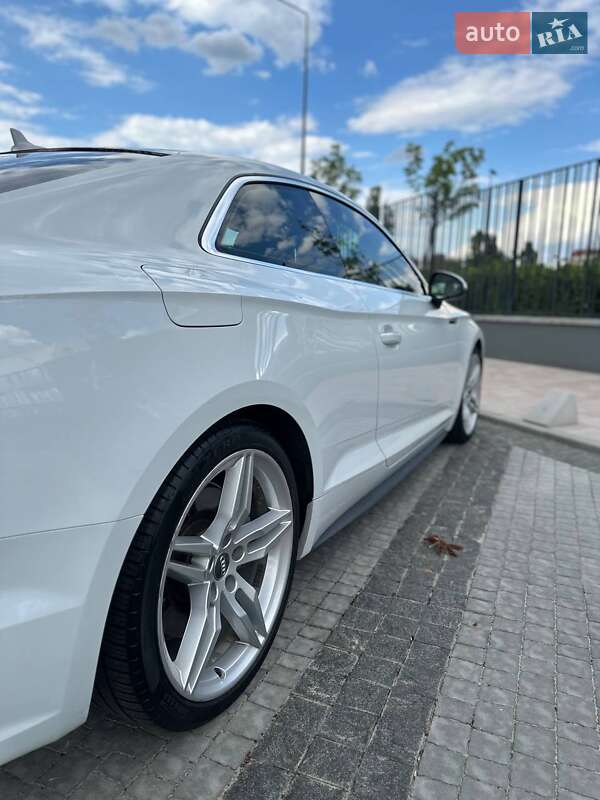 Купе Audi A5 2017 в Киеве