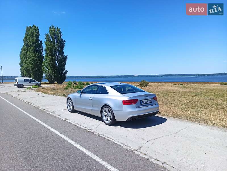 Купе Audi A5 2012 в Києві