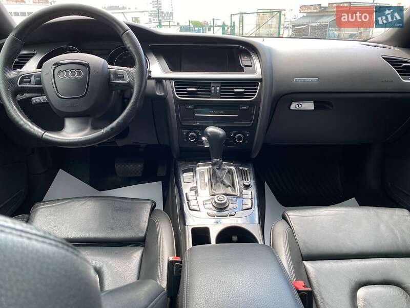 Купе Audi A5 2011 в Львове