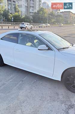 Купе Audi A5 2015 в 