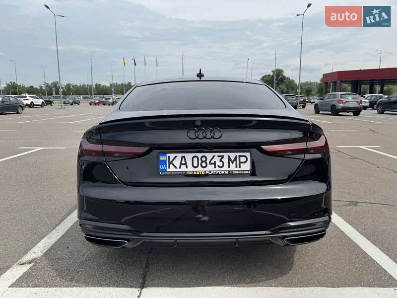 Лифтбек Audi A5 2022 в Киеве