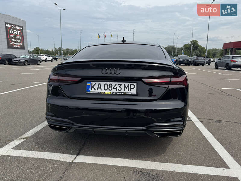 Лифтбек Audi A5 2022 в Киеве