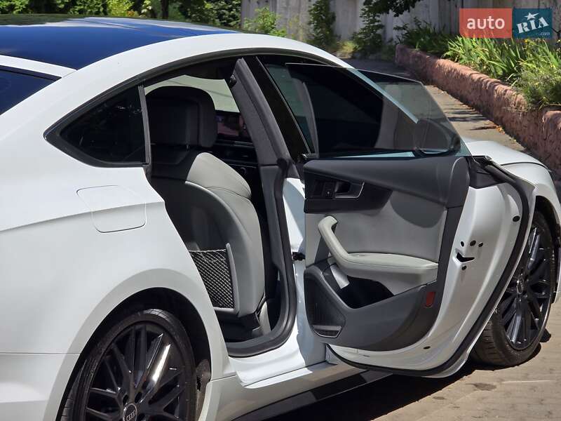 Купе Audi A5 2017 в Хмельницькому