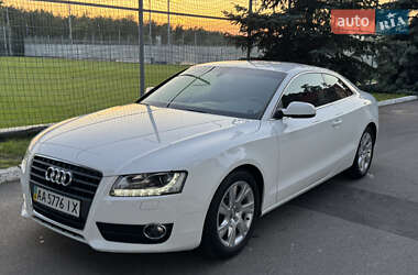 Купе Audi A5 2010 в 