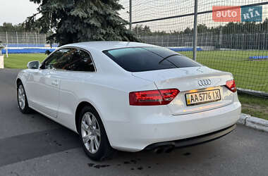 Купе Audi A5 2010 в 