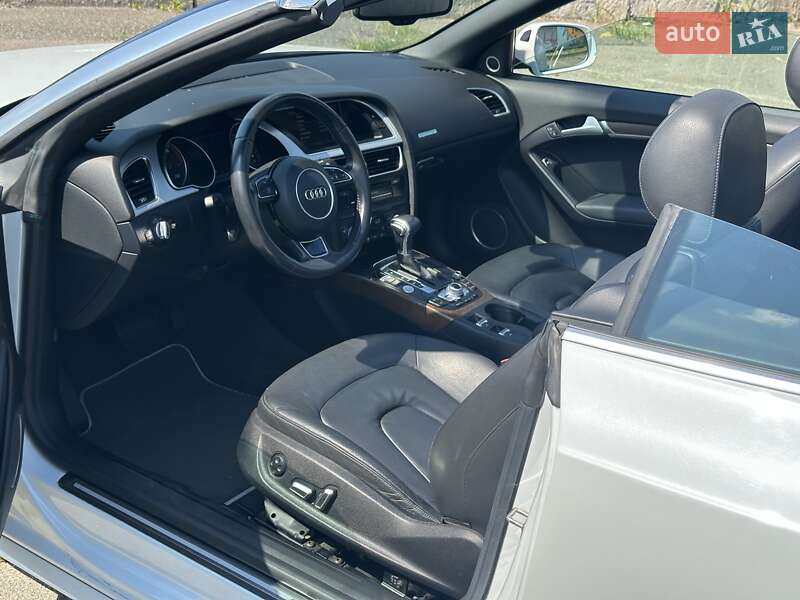 Кабриолет Audi A5 2015 в Киеве