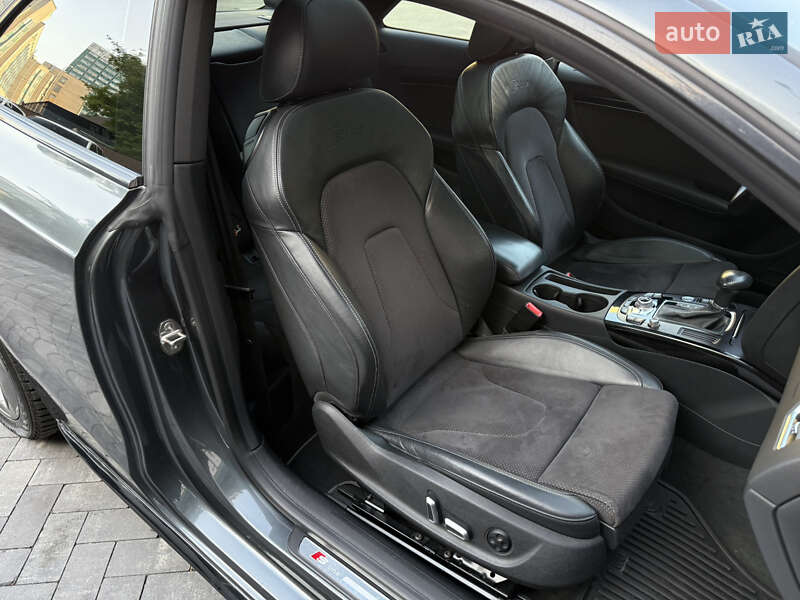 Купе Audi A5 2015 в Киеве