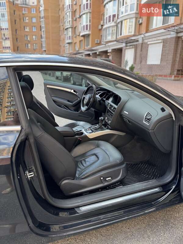 Купе Audi A5 2012 в Киеве